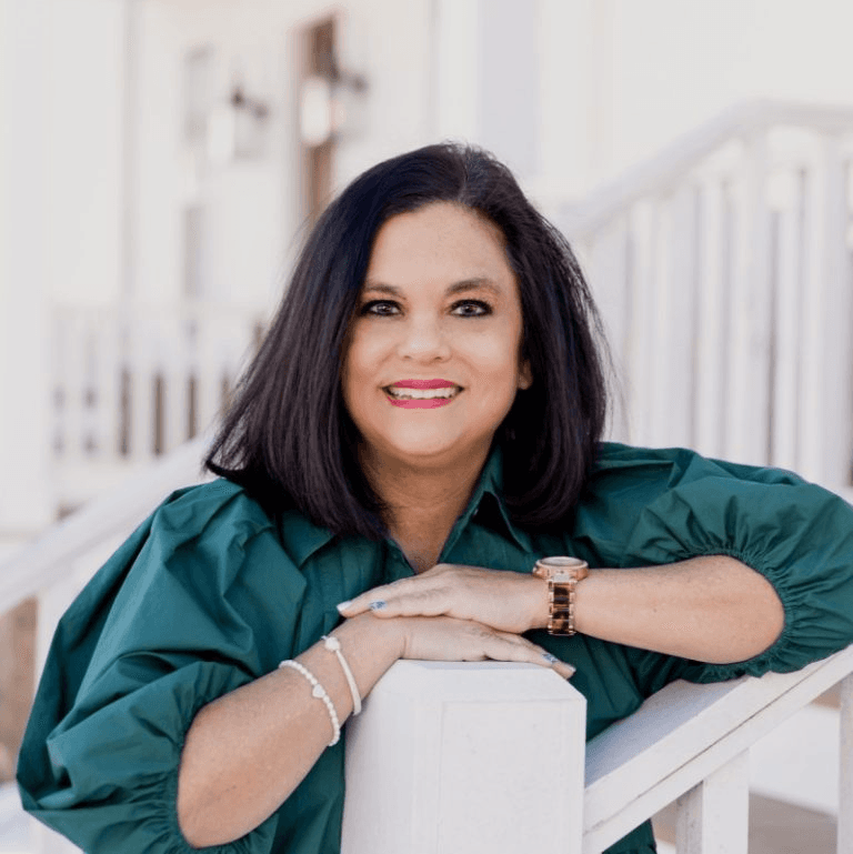 Karen Mills headshot